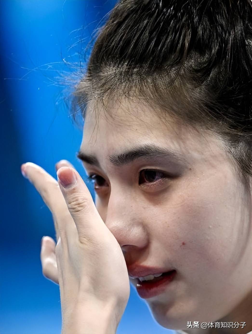 雷速直播-意想不到！女子排球决赛突降冷意