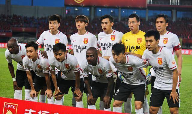 雷速直播-河北华夏幸福备战下一场比赛，引起关注