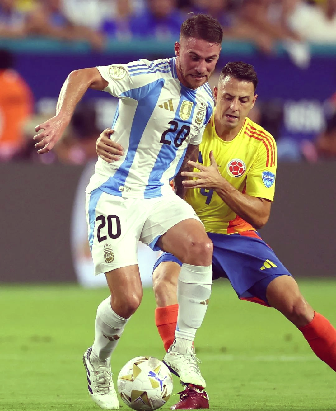 美洲足球冠军赛强队逐步崭露头角,备战决赛 美洲足球冠军赛强队逐步崭露头角,备战决赛