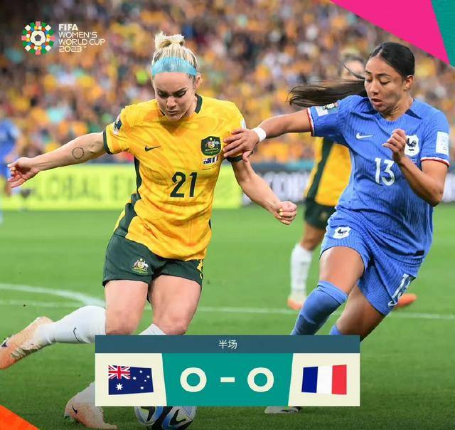 紧张角逐展开,双方互有攻守 紧张角逐展开,双方互有攻守