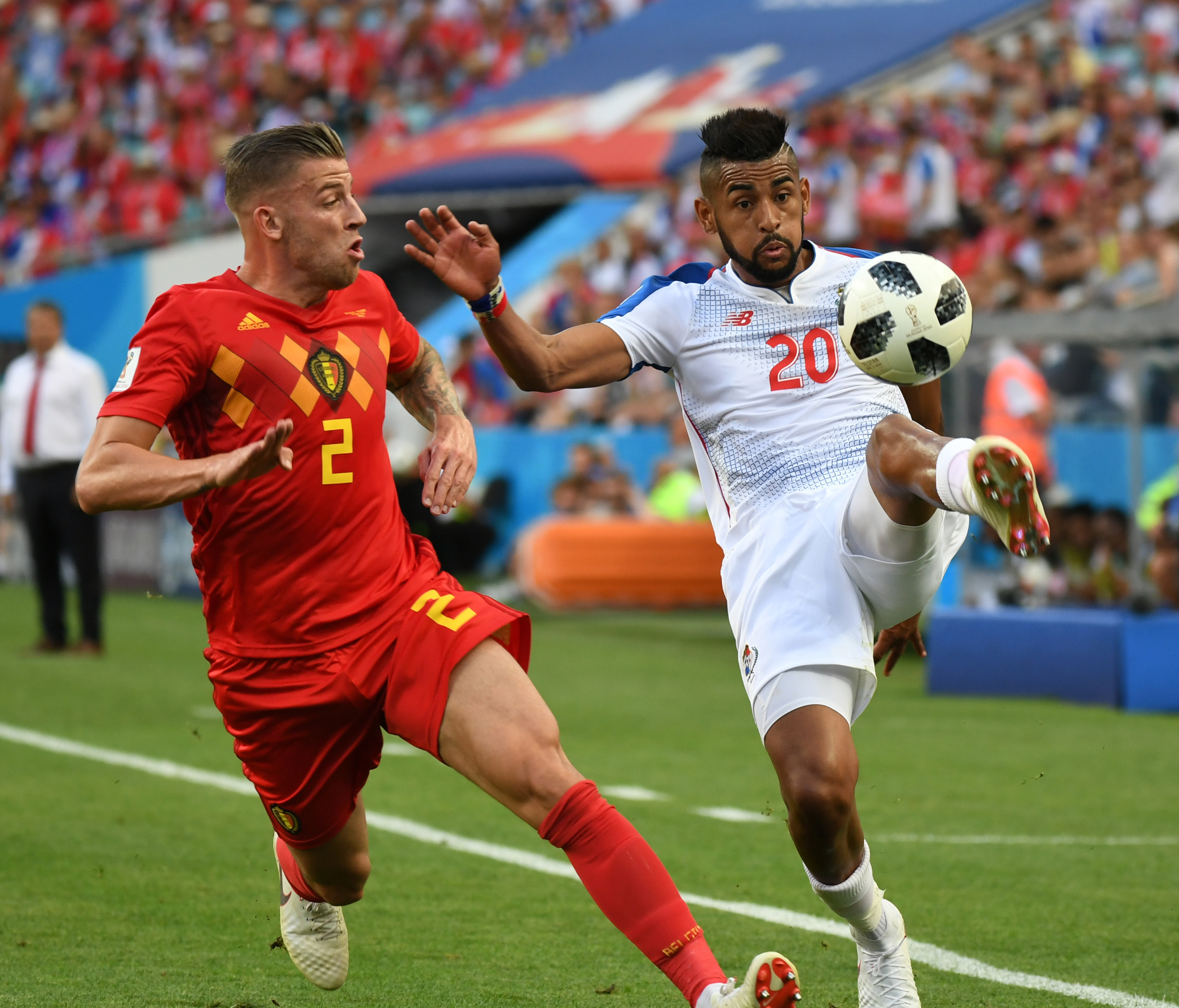 比利时队在比赛中表现出色,成功晋级决赛 比利时队在比赛中表现出色,成功晋级决赛