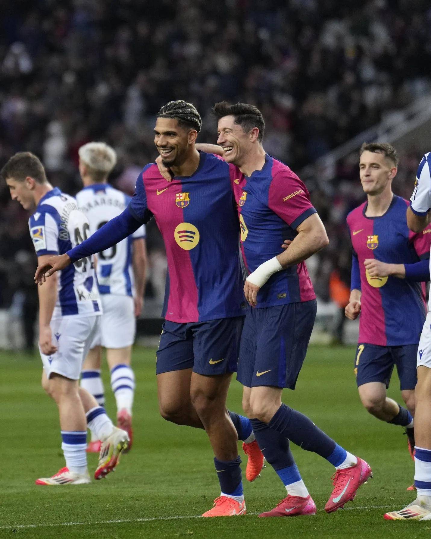 雷速官网-曼联力克马德里竞技，迈进八强