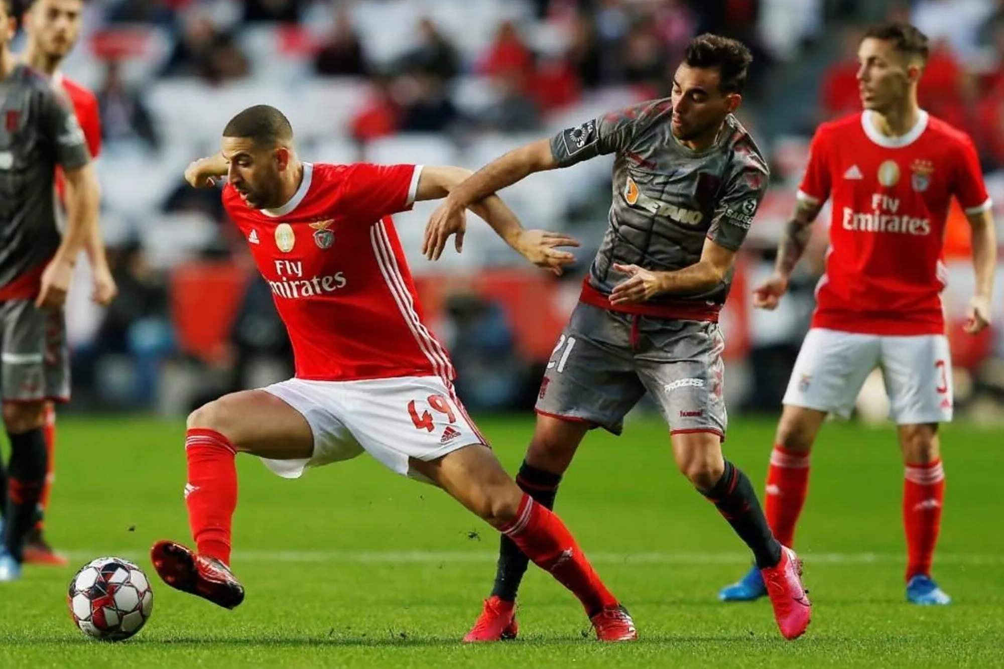 曼联力克马德里竞技,迈进八强 曼联力克马德里竞技,迈进八强