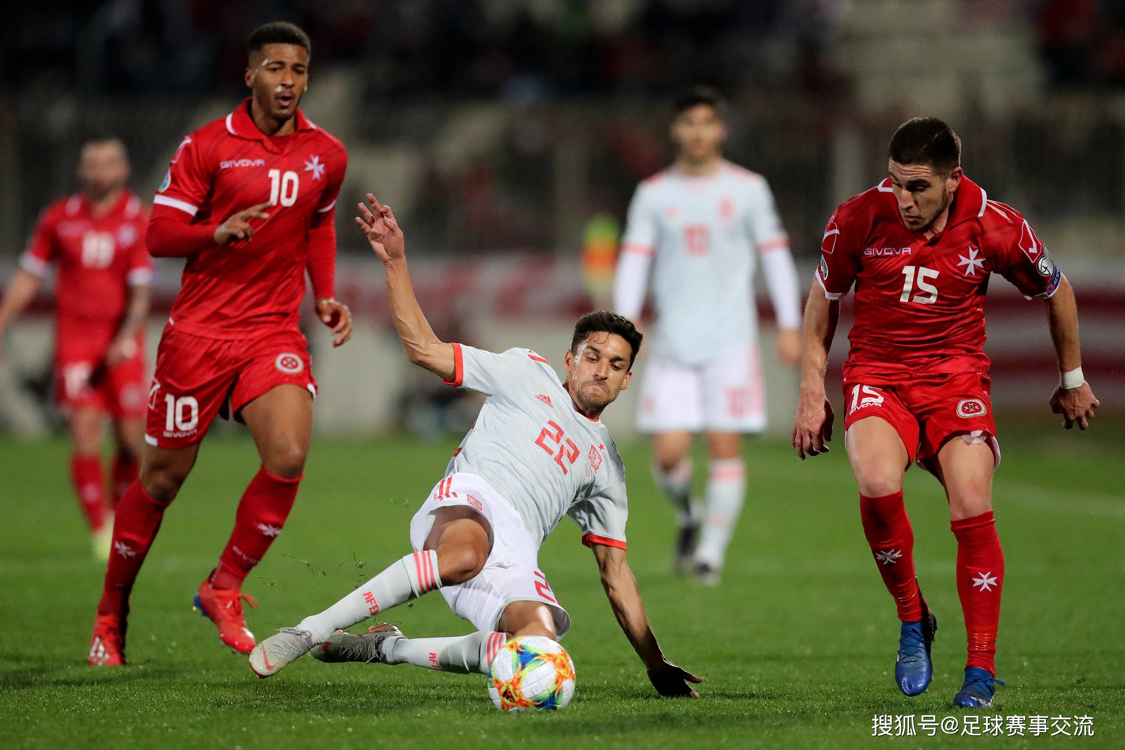 雷速官网-足球欧洲预选赛：瑞士险胜克罗地亚，晋级赛道越加坎坷