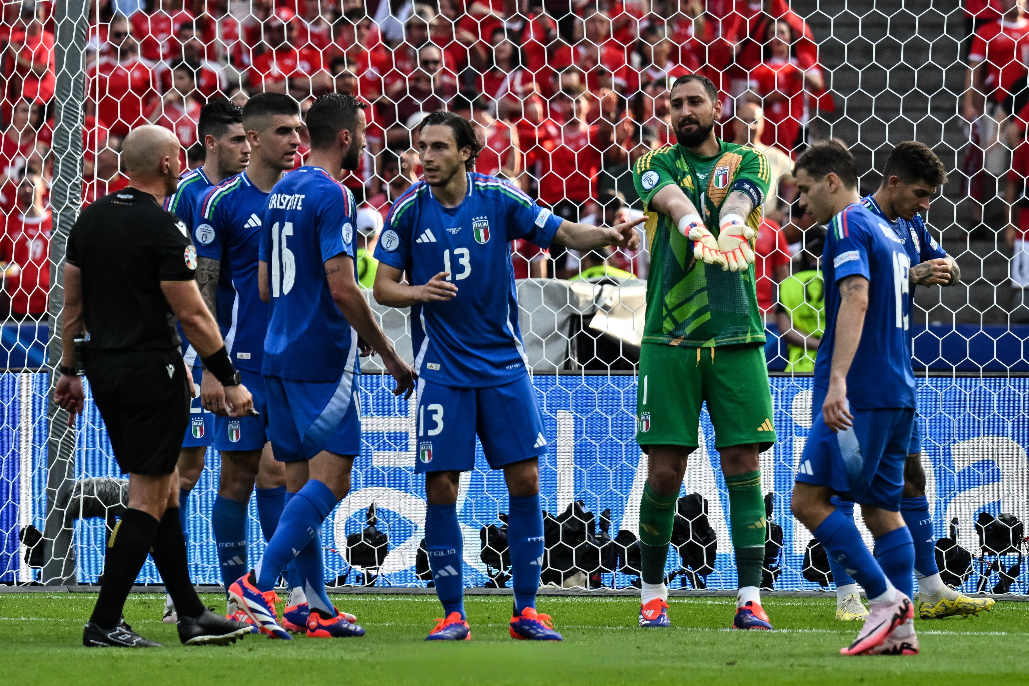 雷速官网下载-意大利队在国际赛事中获得胜利