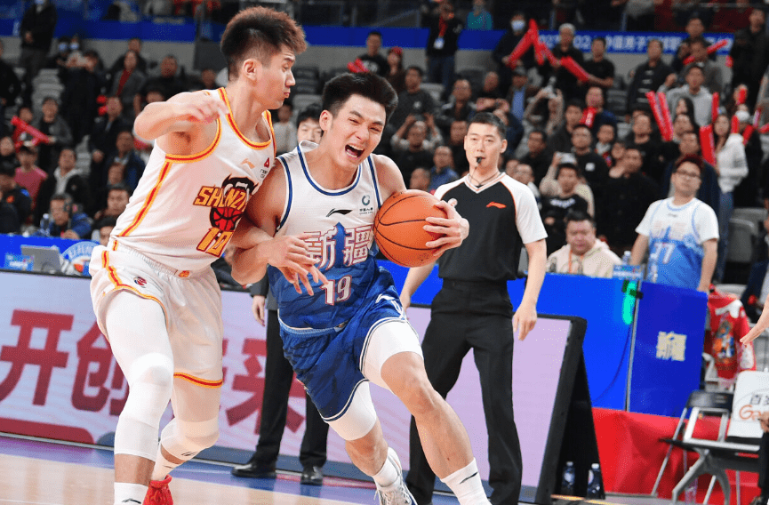 雷速-两支劲旅在激烈的较量中打平，几乎无法分出胜负