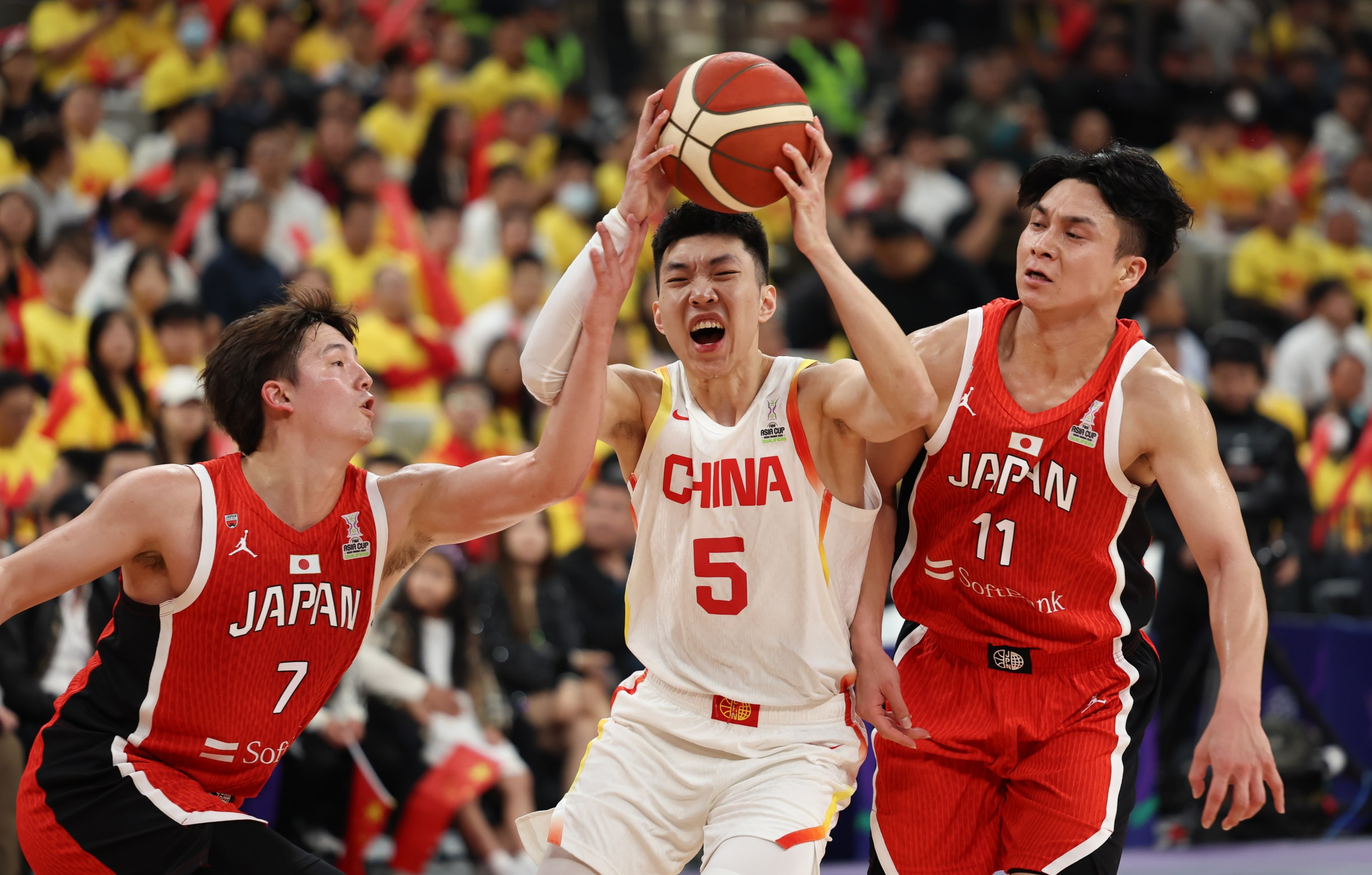 雷速官网下载-广西男篮战胜对手，士气高涨