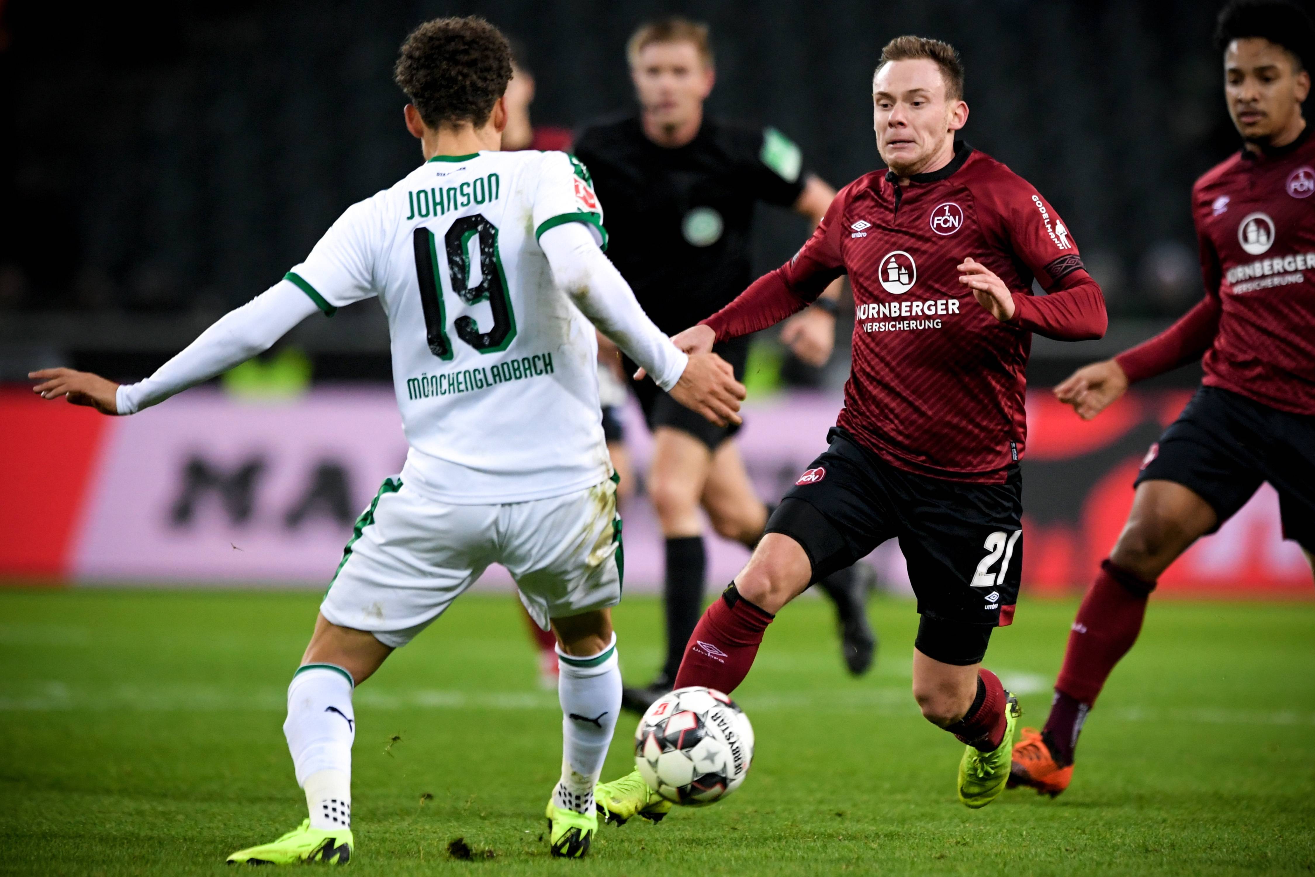 柏林赫塔主场憾负汉诺威，失去连胜势头