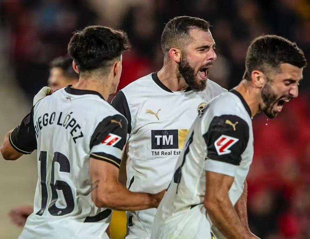 雷速官网-西班牙人客场反败为胜，保级希望重新点燃