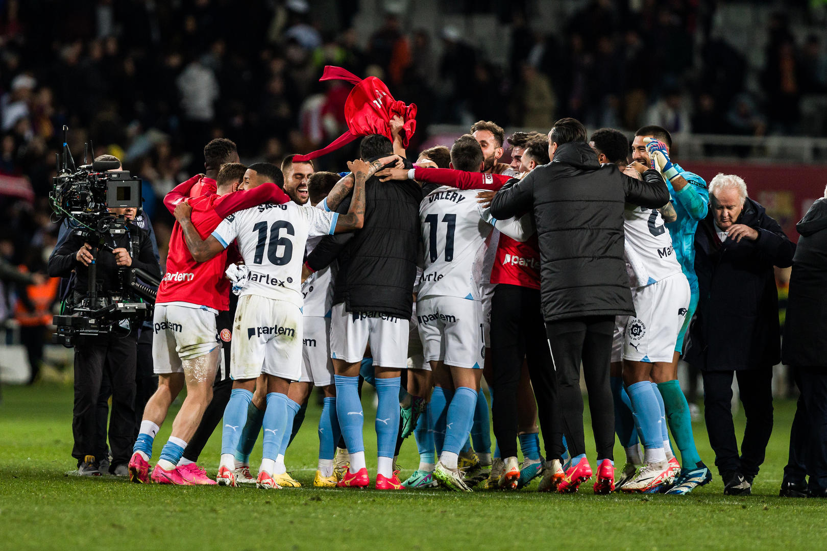 雷速直播-柏林赫塔迎战巴伐利亚小组队