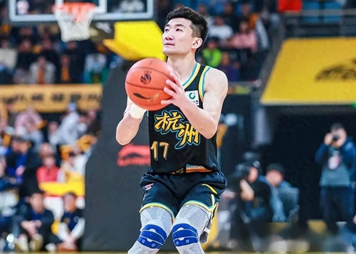 四川男篮备战河南队,全队士气高涨 四川男篮备战河南队,全队士气高涨