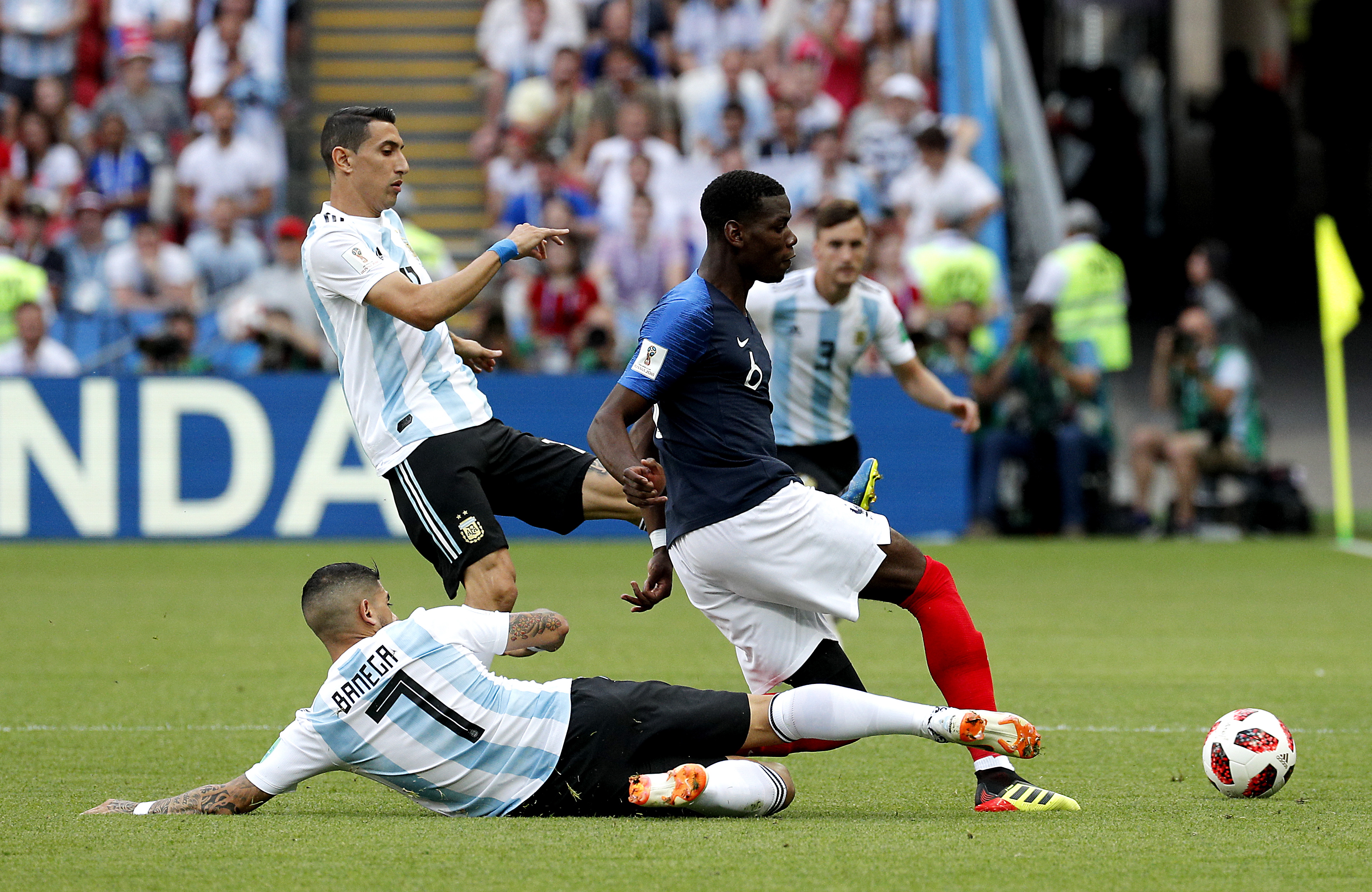 俄罗斯队客场取得胜利,晋级半决赛 俄罗斯队客场取得胜利,晋级半决赛