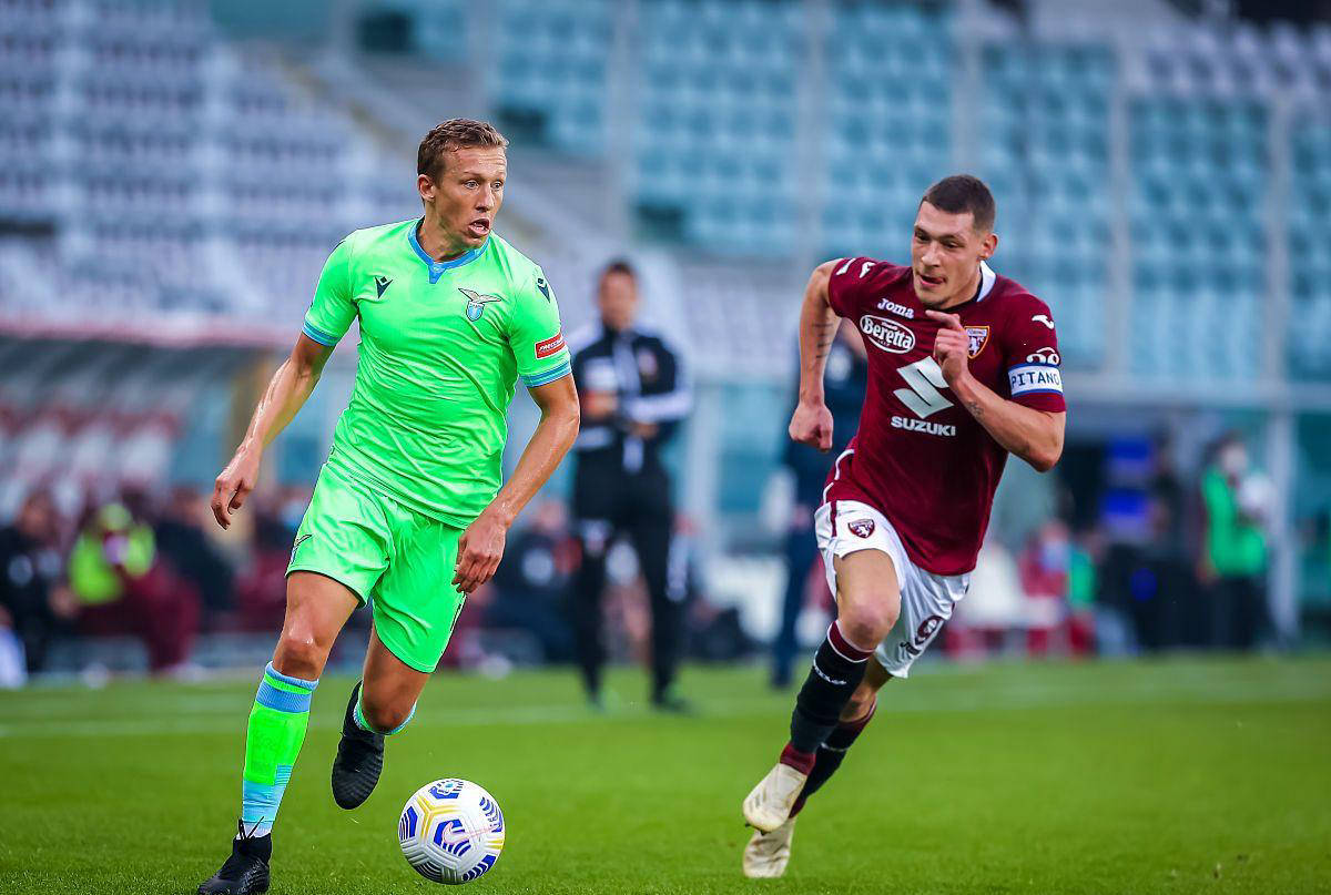 沃尔夫斯堡在主场力挫对手,雄起德甲 沃尔夫斯堡在主场力挫对手,雄起德甲