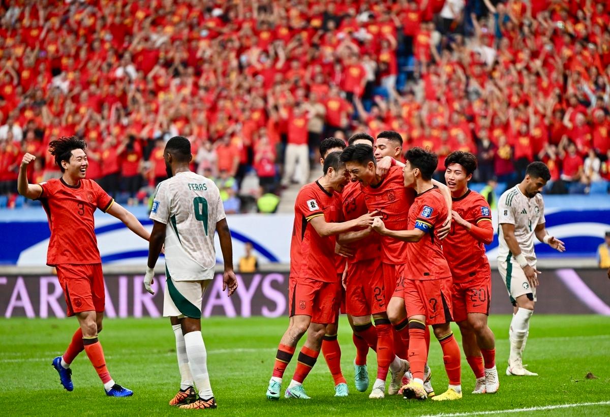 雷速官网下载-国际比赛中一方队伍成功击败对手